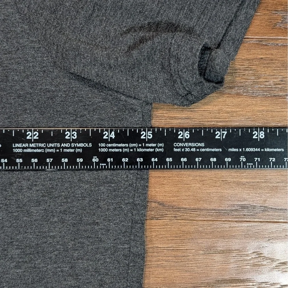 Ducati Corse DC Tonal Short Sleeve T-Shirt Gray Black‎ Size XXL (25x30)